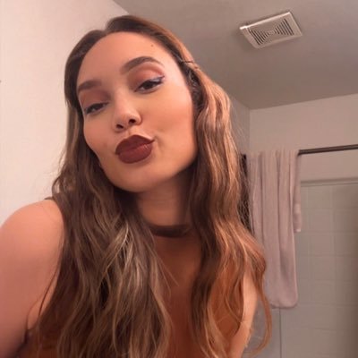 xSabrinaMarie's profile picture. Model | Property Management