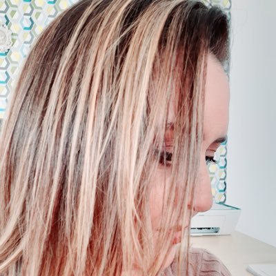 Glaucia42400822's profile picture. 