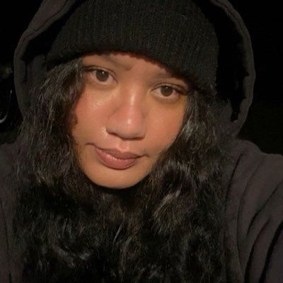 sh_ayxo's profile picture. ♡ hi