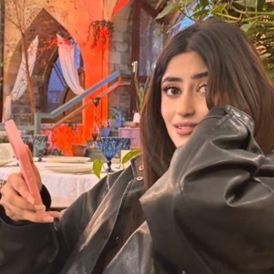 decalsajal's profile picture. stan’ing sajal aly🤍