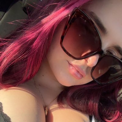 kinkyykaylee's profile picture. |24 mdni| your favorite notification ✨ DM Fee $3.33 ☆ links are below !!