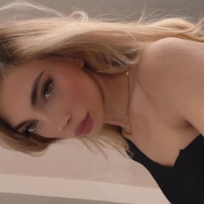 kimish_p's profile picture. 