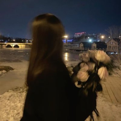 qwazalee's profile picture. 