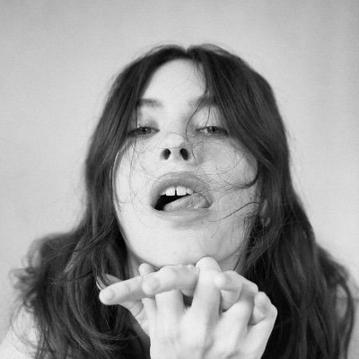 tehemelltehe's profile picture. . ݁₊ ⊹ . ݁ ⟡ ݁ . ⊹ ₊ ݁. professional fangirl