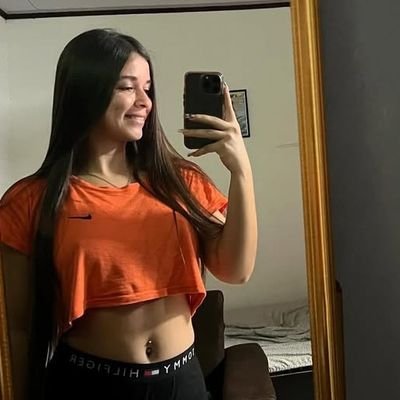 yasemin1118752's profile picture. Takiplere anında dönüyorum