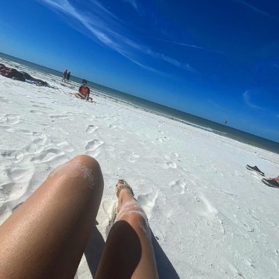 petleite's profile picture. I'm a daughter, and a friend to many. Hardworking and enjoy life. I love dogs.