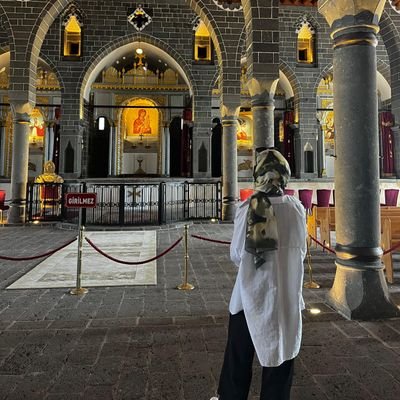 nurdiyinsiz's profile picture. fazla merak etme, öylesine bir hesap.