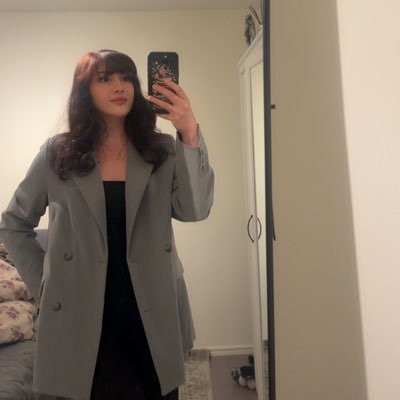 zerebotan's profile picture. "Livet växlar mellan sorg och glädje, precis som dag övergår i natt." 🌾🤍