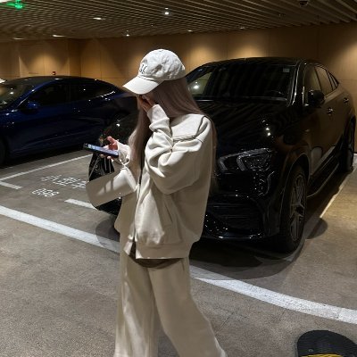 Tn0tozgMqk's profile picture. Smart enough to lead, calm enough to breathe 🌿