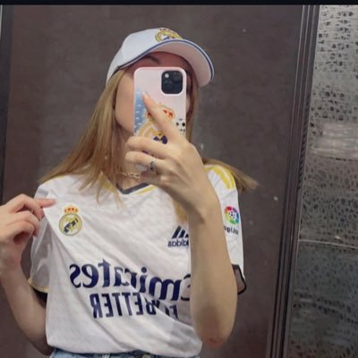 footballsb0g's profile picture. REALMADRID FAN ✌️