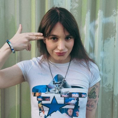 mimizima_'s profile picture. very normal girl