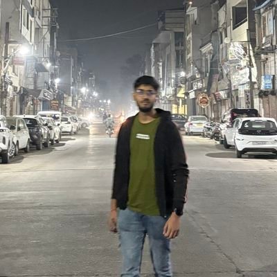 sukumar_rtg's profile picture. currently hustling in #s5 #nightsweekends @_buildspace | #alterok