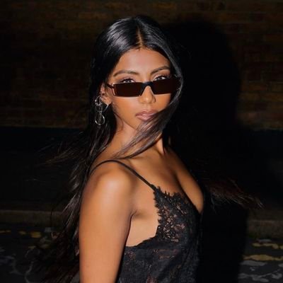 periodromantic's profile picture. in my bridgerton era ✨ free 🇵🇸