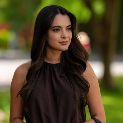 AlbssFavela's profile picture. 💕 ot era burzek okanuel hunger games