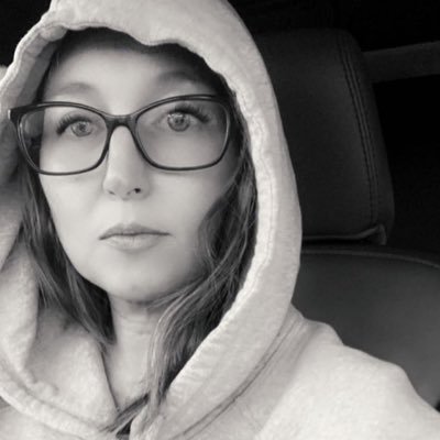 authorgingerlee's profile picture. Published #author giving final girl energy  #thehuntforbensolo