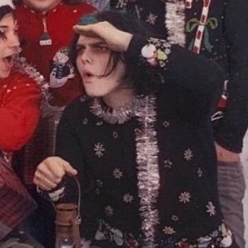 ry3zbread's profile picture. 🇮🇪//i’ll be the only one who likes the things you do, i’ll be the ghost inside your head when we’re through //shedtwt dni //