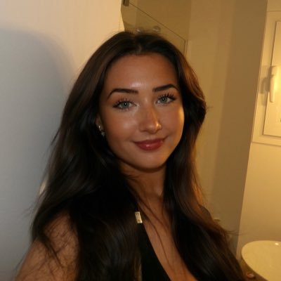 armadillowes's profile picture. young (24), lit, and handsome