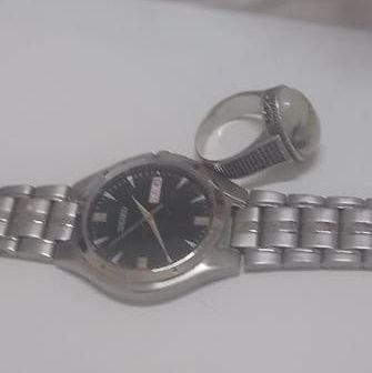 bsr1638864's profile picture. ذِكرَى يَكسُوها ضّجيج يُخالطّ الضّجِيج أَلم و الكَثِير مِن الحُزن فَيتبخّر القَليل مِن الحُزنْ بِكثِير مِنْ الدُموعّ