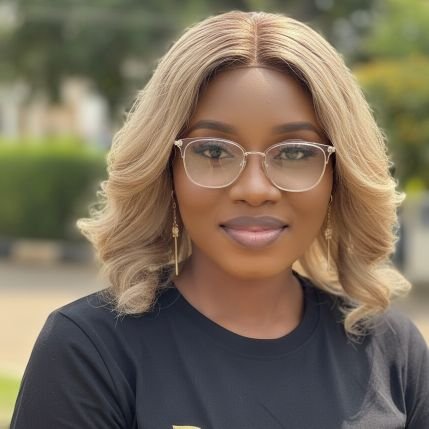 sisitolumi's profile picture. A Face model | 📸, 
Food and Fashion enthusiast
 | Simple but classy
 | the Smile Addict 
 |Available for collaboration 📸
 | Her father's daughter 🥰