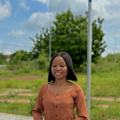 Shabby212002's profile picture. Glow up with us! 🌸 Natural skincare products for a radiant you 😌🛍