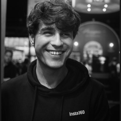 ElliotMontag's profile picture. Event Marketing at @insta360 | Tech & Travel Lover | Disclaimer: Tweets sent from this account are my own personal thoughts