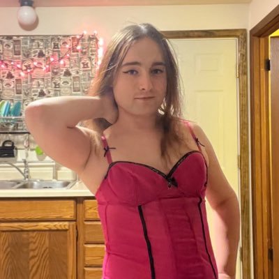 subbynat0's profile picture. A silly slut always ready to be used and humiliated! 28F⚧️