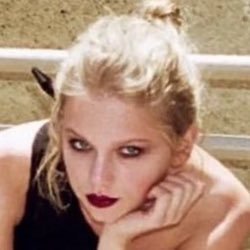 showgirl113's profile picture. Saudi🇸🇦🍉| Here for tay only | lors⊘ |