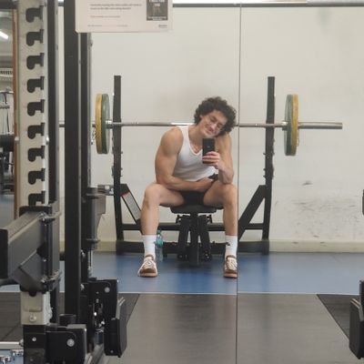 francescocops's profile picture. Pineapple pizza enjoyer