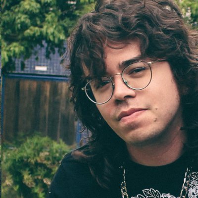 RaphaelMaiffre's profile picture. Sim, o baixinho que fala de Power Rangers no @MegaPowerBrasil ⚡ Produzo conteúdo desde 2006