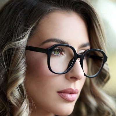 MorganWhis44787's profile picture. The world with oversized glasses. Questioning norms to inspire positive legal, social and political change. 👊 #ANTIWOKE #PROLIFE 🚫 NO DMs!!