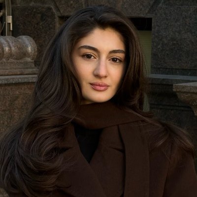 Ayzalfatima37's profile picture. Sassy, classy, and a bit smart-assy 😎