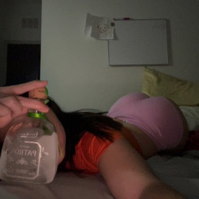 stickyybmariee's profile picture. 50% off right now 👇🏼😋