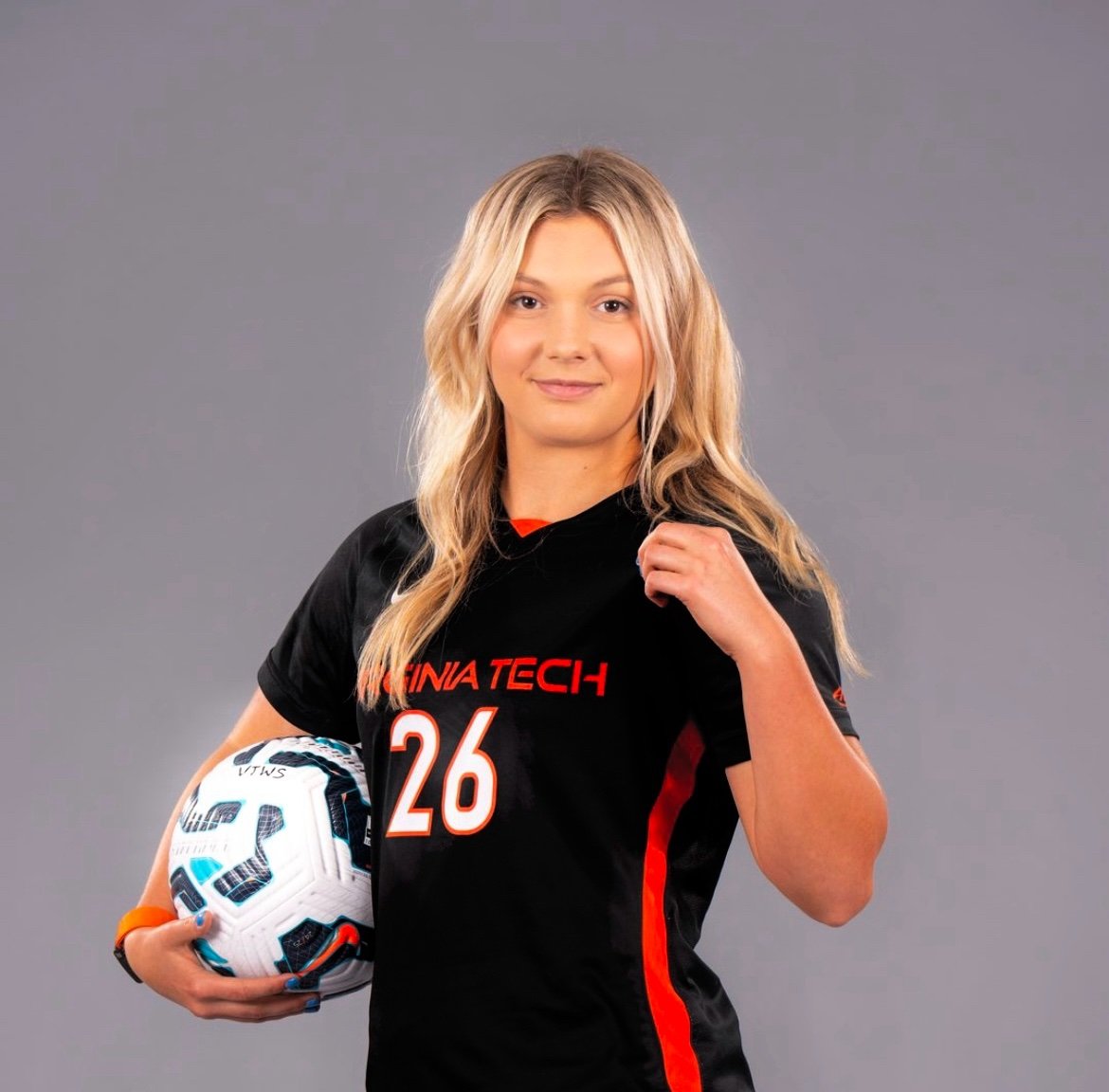 Carpenterle6's profile picture. 