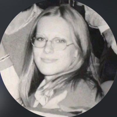 raysvelhota's profile picture. sou movida a trilha sonora de novela antiga da globo.