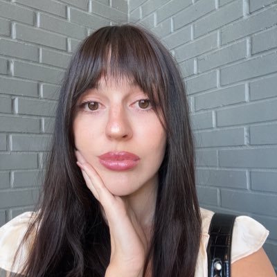 auraxchains's profile picture. deeply cerebral