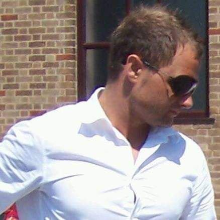 ClaretBluBlood's profile picture. I wasn't beaten Claret & Blue as a kid, I chose to support this club and have punished myself ever since! Bucky 🐕💔 Depeche and Boxer Dogs. Work with Dogs.