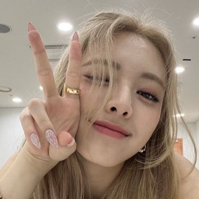 bayselgf's profile picture. dramas, dizis & kpop | namorada do wooseok, do bogum, do jin, do tae, do jungkook, do yunho e do deniz can