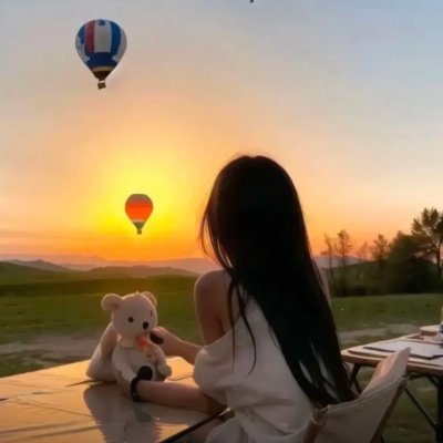 MelanieRouse7's profile picture. Strength lies within yourself above all else. Stand with yourself to solve problems. No ads needed, thank you.