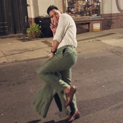 bryandrew_h's profile picture. 34 | Figuring it all out one day at a time.