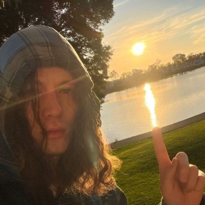 Habibiballs9's profile picture. 🍏