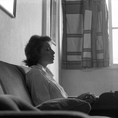 leolindasz's profile picture. memórias não póstumas.