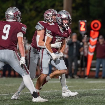 Carter_5_smith's profile picture. class of 26’ /5’9 170/305 bench/ 415 squat/ 250 powerclean/ 4.69 40/360-591-8383