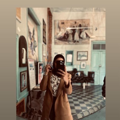 eman_hh97's profile picture. •عز نفسگ محد مبديك على نفسه .