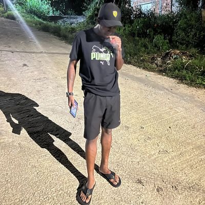 LeoniDos15000's profile picture. 