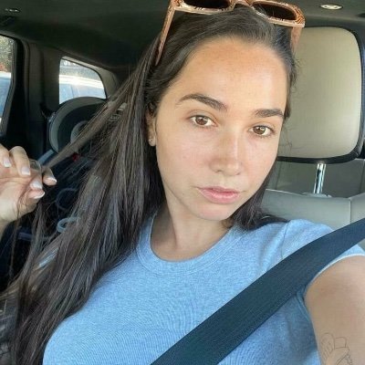 ElizabethS49233's profile picture. single looking for fun