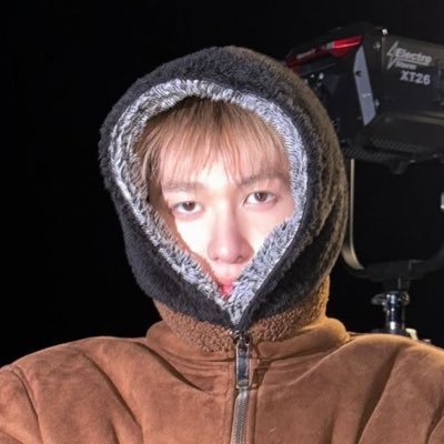 simjjangipopout's profile picture. daily verses written by #마틴