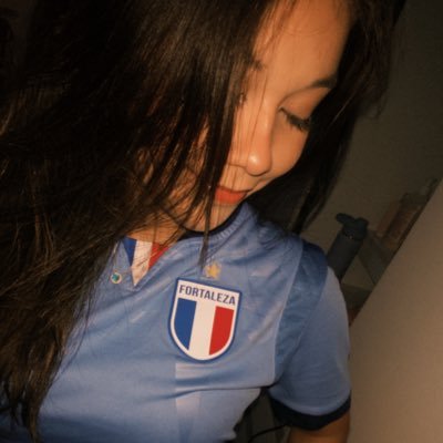 eduardamndsx's profile picture. vivendo como se estivesse num clipe da lagum e totalmente obcecada pelo fortaleza