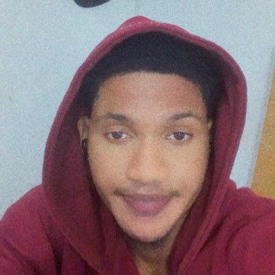 davidson_nonso's profile picture. Christain🤞🏻 Real Madrid 🤍⚽️ Gamer 🎮 surveyor👷‍♀️