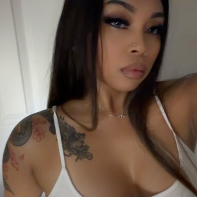 heeyysseell's profile picture. jus be tweeting // 24