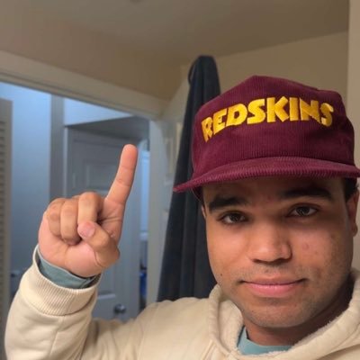 d__higgins's profile picture. LLG🐊